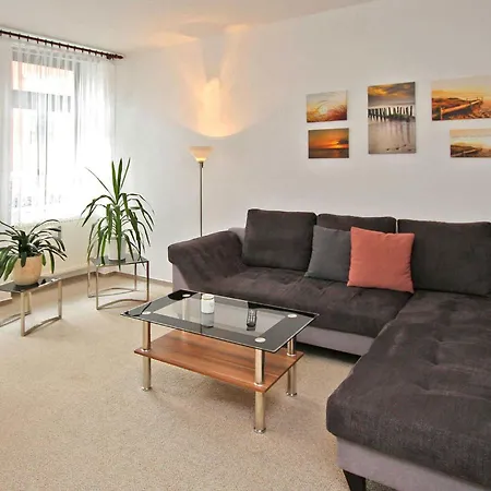 1 Bedroom Nice In Waren Mueritz *