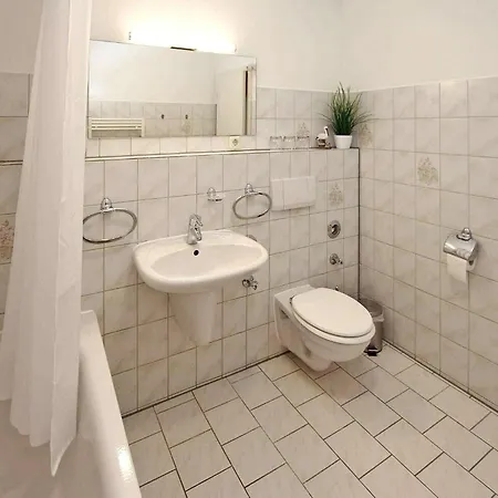 1 Bedroom Nice In Waren Mueritz Daire